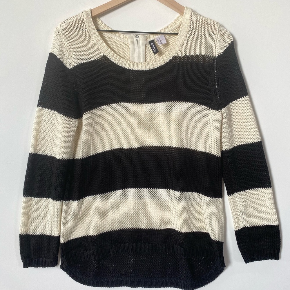 Divided‎ Striped Sweater, Size Medium